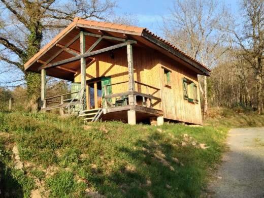 Camping Le Montbartoux Vollore-Ville Exterior photo